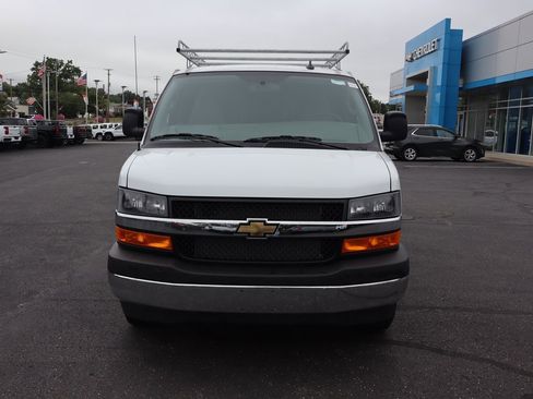 New 2025 Chevrolet Express 2500 w/ Driver Convenience Package image 19