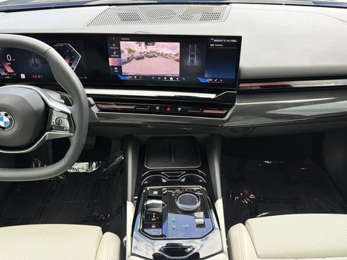 Certified 2024 BMW 530i w/ Convenience Package RWD image 15