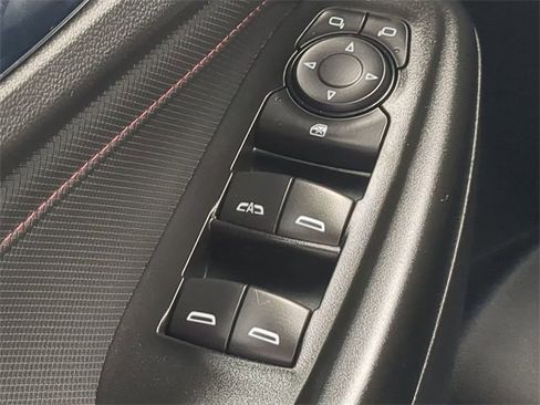 Used 2021 Chevrolet TrailBlazer RS w/ Technology Package image 23