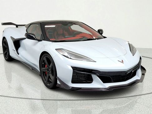 Used 2024 Chevrolet Corvette Z06 w/ Stealth Interior Trim Package RWD image 7