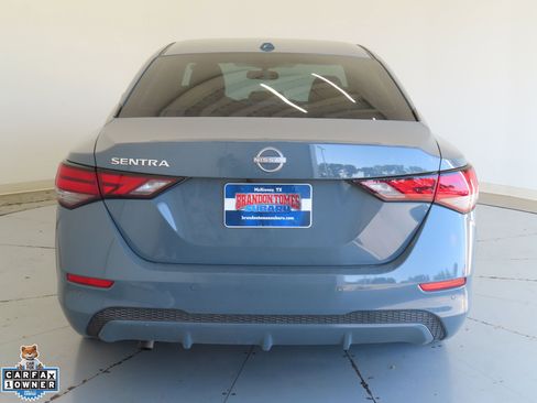 Used 2025 Nissan Sentra SV w/ SV Premium Package FWD image 4