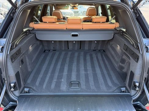 Used 2025 BMW X5 xDrive40i w/ Climate Comfort Package image 37