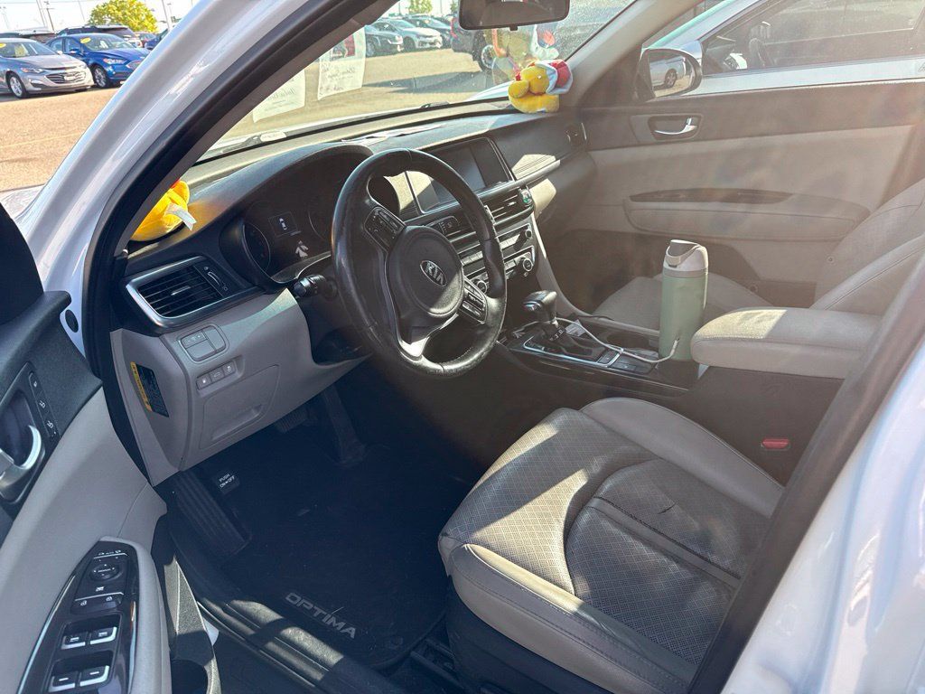 Used 2017 Kia Optima EX FWD image 11