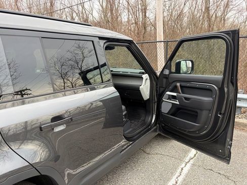 Certified 2024 Land Rover Defender 130 S AWD/4WD image 17