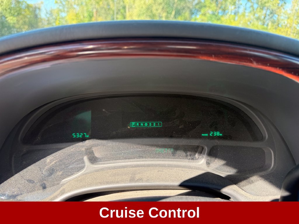 Used 2004 Cadillac De Ville w/ Equipment Group FWD image 16