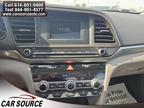Used 2020 Hyundai Elantra SE FWD image 9