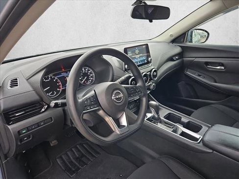 Used 2024 Nissan Sentra SV FWD image 10
