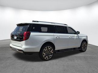 New 2026 Ford Expedition Max Platinum w/ Platinum Ultimate Package AWD/4WD video 2
