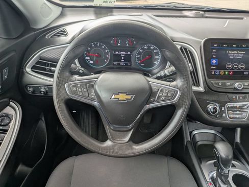Used 2025 Chevrolet Malibu LT FWD image 31