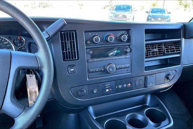 Used 2025 Chevrolet Express 3500 LT w/ LT Preferred Equipment Group RWD image 9
