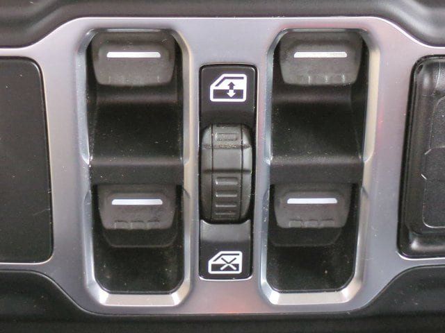 Used 2019 Jeep Wrangler Unlimited Sport S AWD/4WD image 23