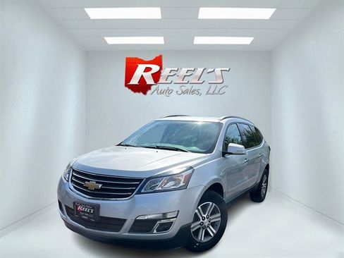 Used 2017 Chevrolet Traverse LT AWD/4WD image 1