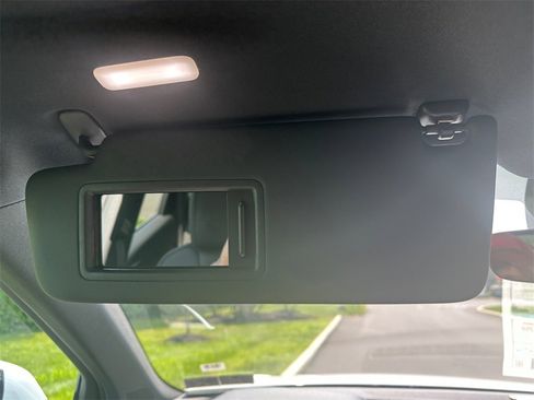 Used 2025 Audi Q5 2.0T Premium Plus w/ Premium Plus Package image 18