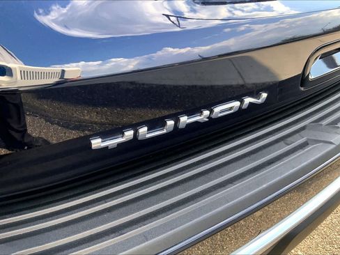 Used 2024 GMC Yukon XL Denali AWD/4WD image 33