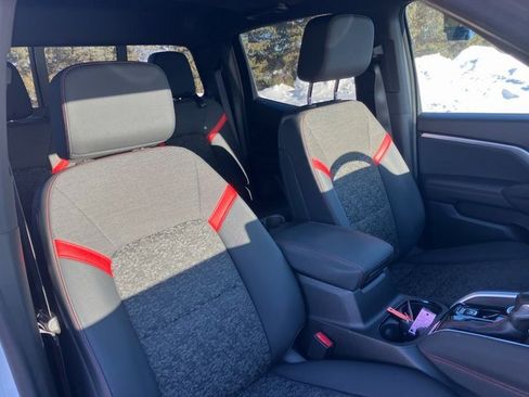 Used 2023 Chevrolet Colorado Z71 w/ Z71 Convenience Package 2 image 24