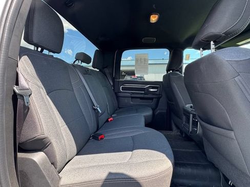 Used 2024 RAM 2500 Big Horn w/ Sport Appearance Package AWD/4WD image 17