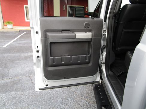 Used 2016 Ford F250 Lariat w/ Lariat Ultimate Package image 22