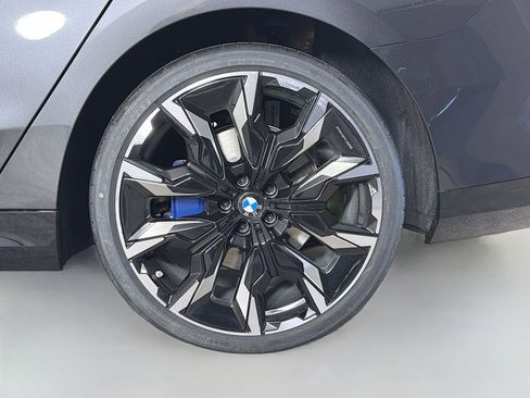 New 2026 BMW 530i RWD image 33