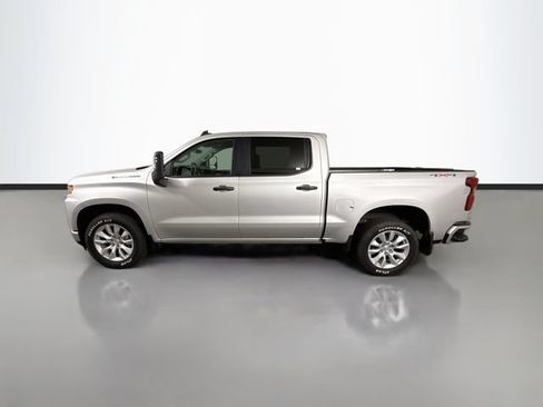 Used 2022 Chevrolet Silverado 1500 Custom w/ Safety Confidence Package AWD/4WD image 4