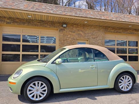 Used 2008 Volkswagen Beetle SE image 50