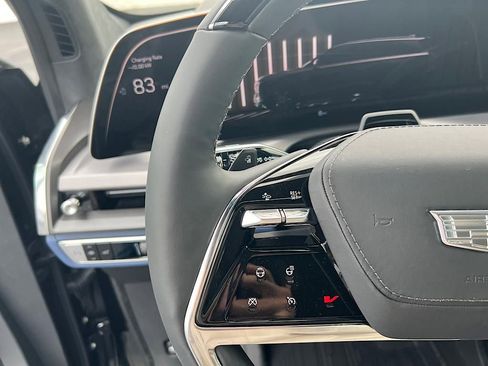 New 2026 Cadillac Vistiq Premium Luxury w/ LPO, Floor Liner Package image 23