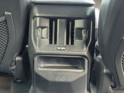 Used 2025 BMW X3 xDrive30i image 16