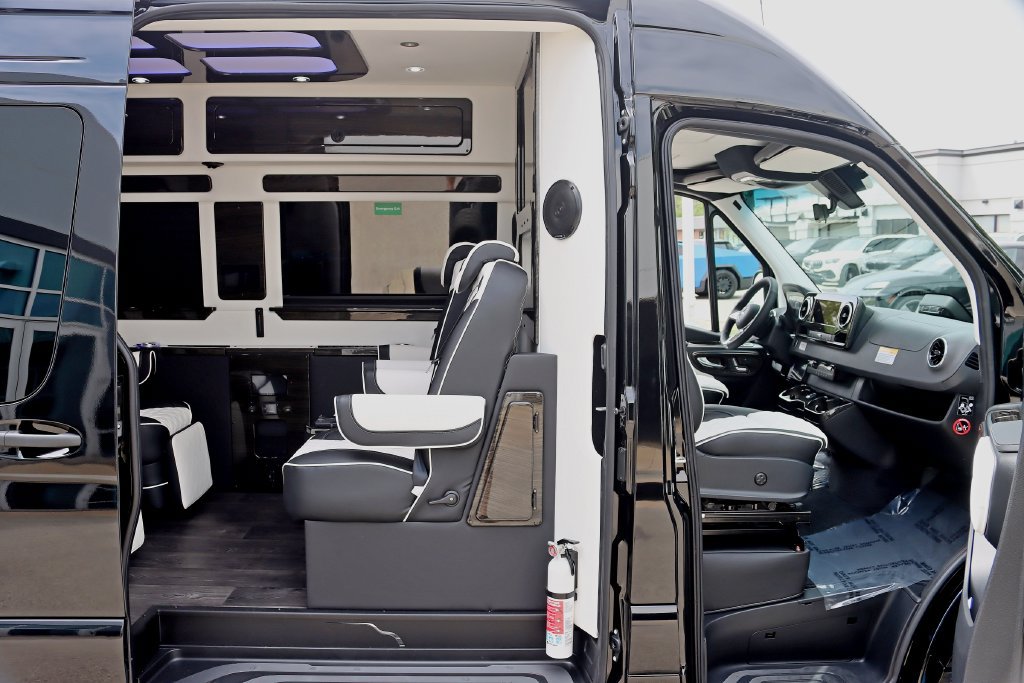 Used 2026 Mercedes-Benz Sprinter 3500 image 31