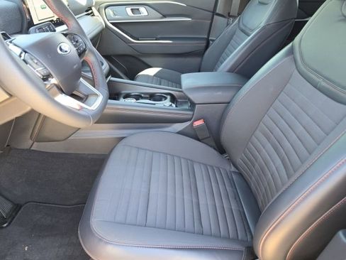 Used 2025 Ford Explorer ST-Line w/ Premium Package RWD image 9