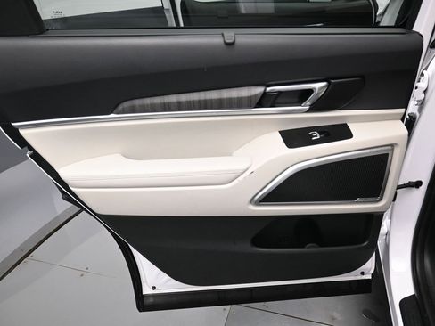 Used 2023 Kia Telluride EX image 33