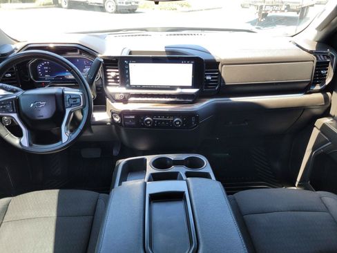 Used 2023 Chevrolet Silverado 1500 RST w/ Z71 Off-Road Package AWD/4WD image 17