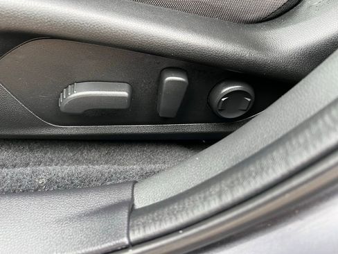 Used 2024 Subaru Crosstrek 2.0i Premium image 26