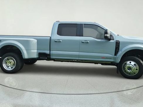 New 2026 Ford F450 Platinum w/ FX4 Off-Road Package AWD/4WD image 7