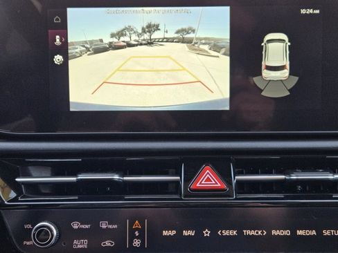 New 2025 Kia Niro EX Touring image 12