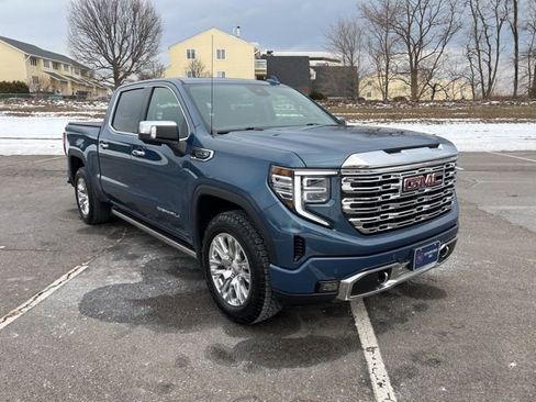 Used 2024 GMC Sierra 1500 Denali w/ Technology Package image 1