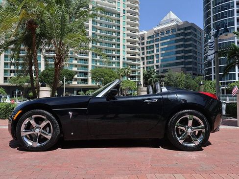 Used 2007 Pontiac Solstice GXP w/ Premium Package RWD image 14