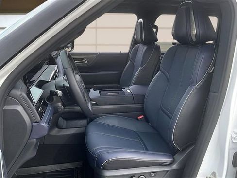 New 2026 INFINITI QX80 4WD image 25