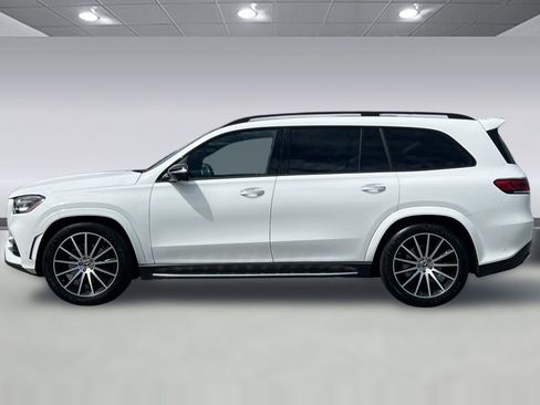Used 2023 Mercedes-Benz GLS 450 4MATIC image 2
