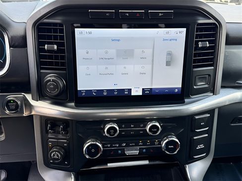 Used 2022 Ford F150 Lariat w/ Trailer Tow Package image 8