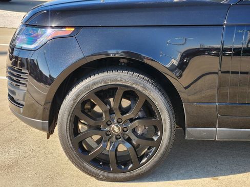 Used 2020 Land Rover Range Rover HSE image 8