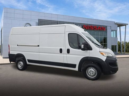 Used 2025 RAM ProMaster 2500 w/ Convenience Group FWD image 1