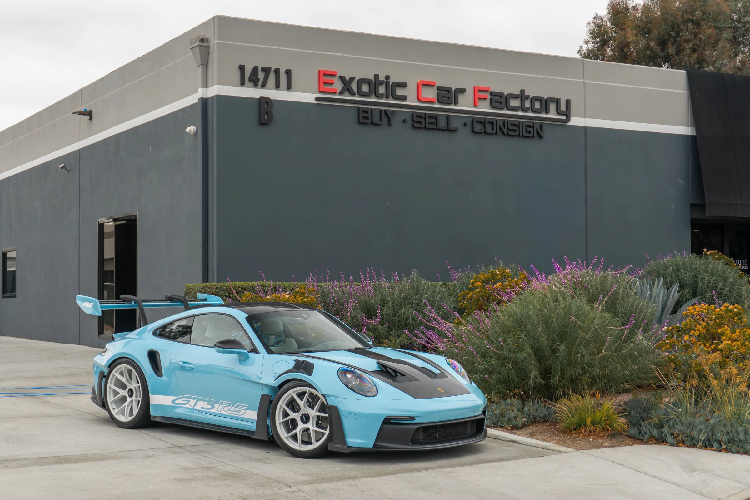 Used 2024 Porsche 911 GT3 RS RWD image 1