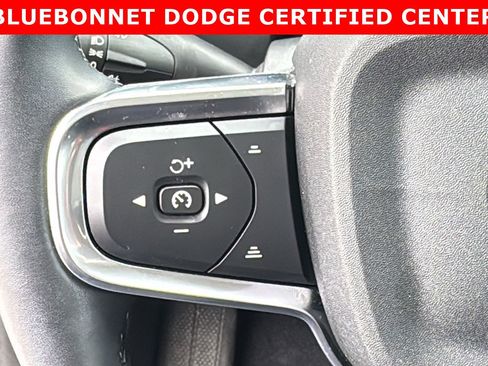 Used 2023 Volvo XC40 B5 Plus w/ Protection Package Premier image 22