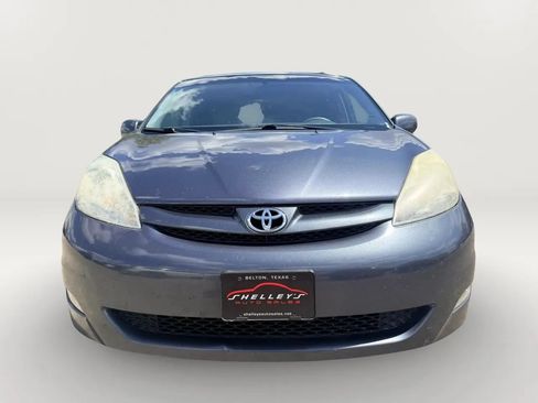 Used 2008 Toyota Sienna XLE FWD image 5