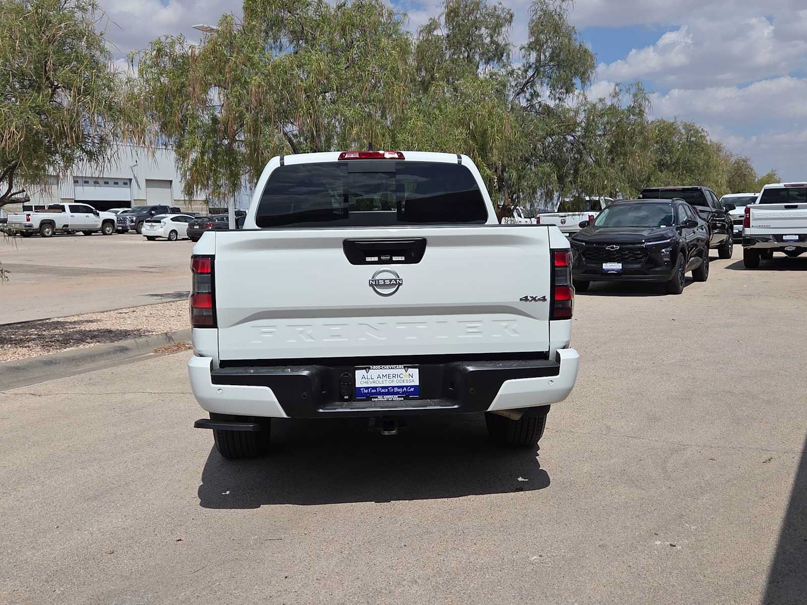 Used 2025 Nissan Frontier SV w/ SV Convenience Package AWD/4WD image 7