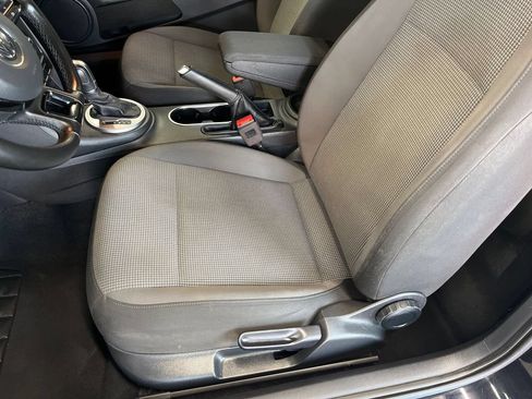 Used 2019 Volkswagen Beetle 2.0T S FWD image 32
