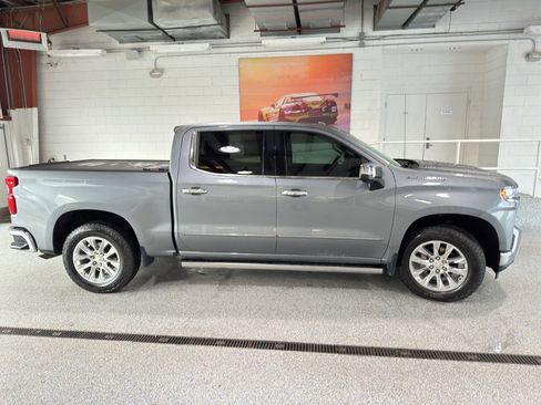 Used 2020 Chevrolet Silverado 1500 LTZ w/ LTZ Premium Package image 2