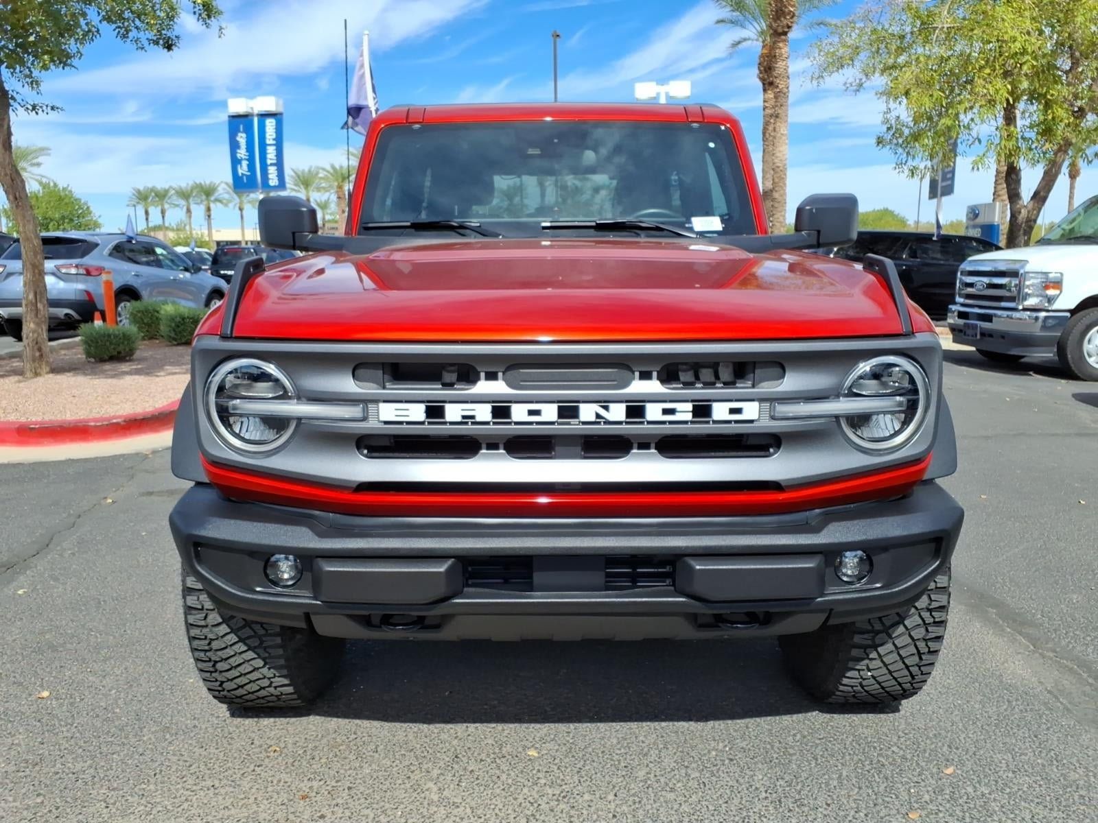 Used 2024 Ford Bronco Big Bend w/ Sasquatch Package AWD/4WD image 2