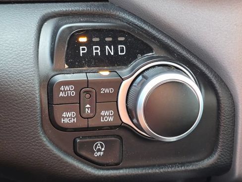 Used 2022 RAM 1500 Big Horn AWD/4WD image 14