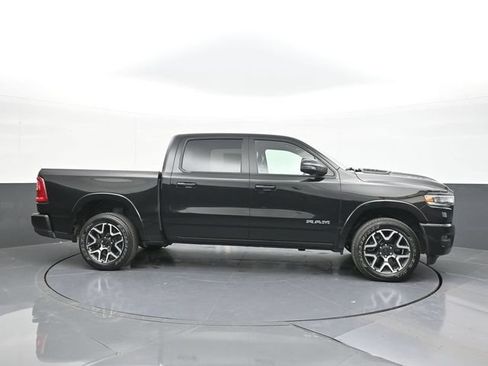 Used 2025 RAM 1500 Laramie w/ Sport Appearance Package AWD/4WD image 18