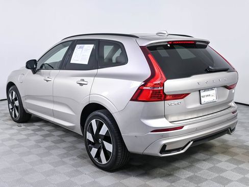 Certified 2024 Volvo XC60 T8 Ultimate w/ Protection Package Premier AWD/4WD image 4